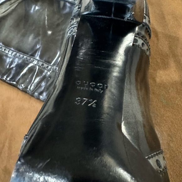 GUCCI GG BLACK/GRAY PATENT LEATHER BOOTS, SIZE 37.5 - Picture 7 of 14